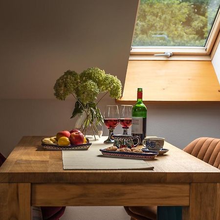 Apartamenty U Harrego I Przy Stawie Spa Z Klimatyzacja, Balia, Sauna, Ogrodem I Parkingiem Kudowa-Zdrój Εξωτερικό φωτογραφία